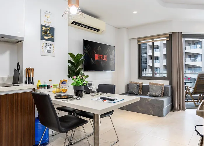 Studio For 5 At Tambuli Residences Garden View 10Th Floor Tower C By Dominik Apartment